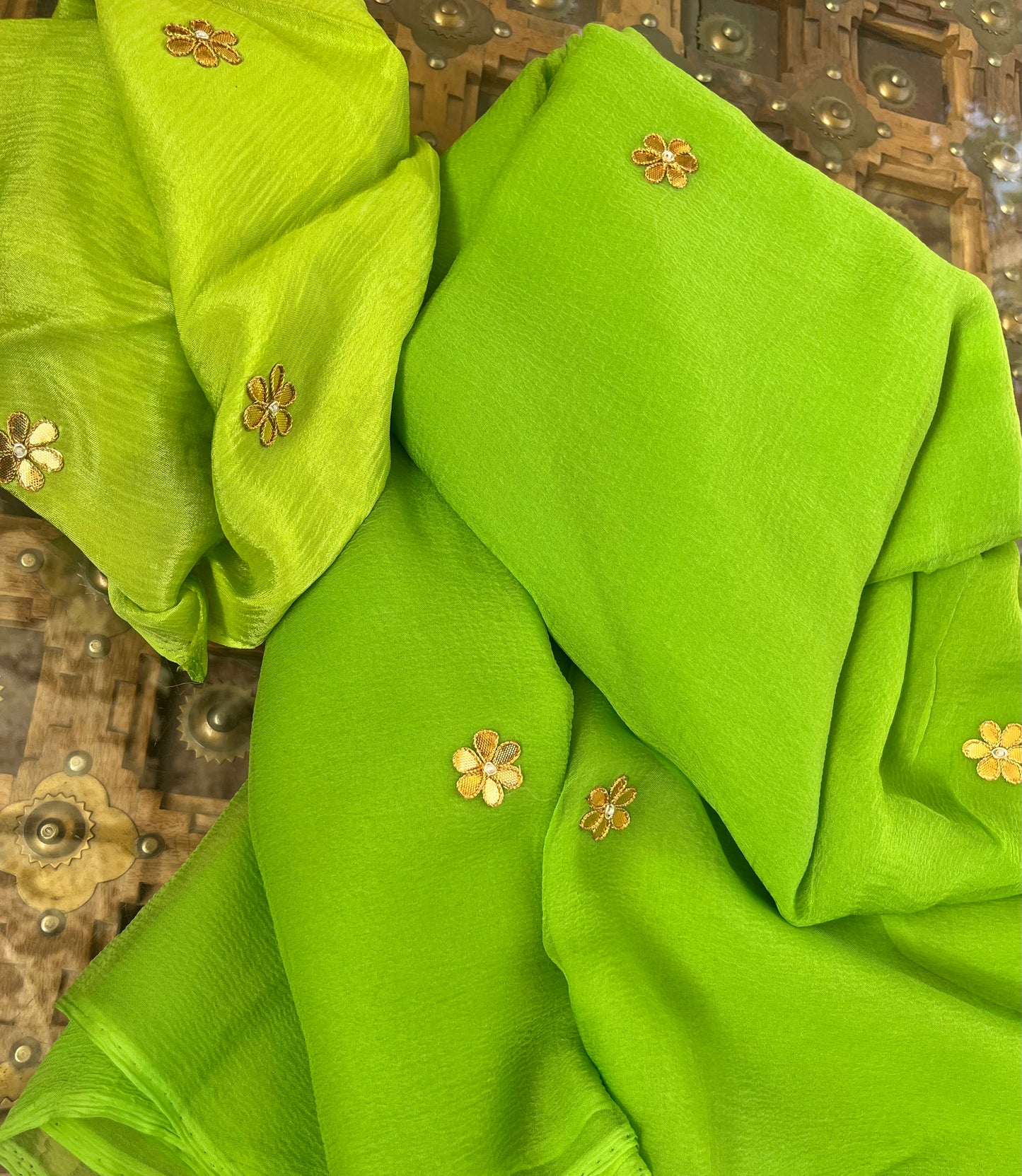Parrot green Gottapatti buta saree