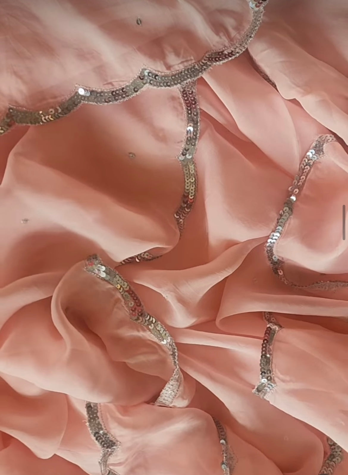 Peach scallop border saree