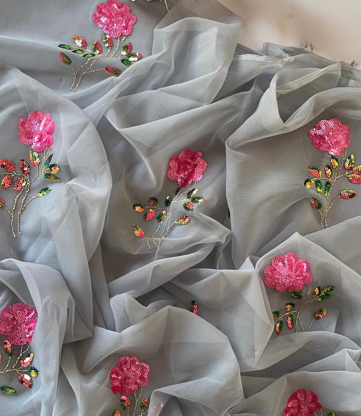 Grey sequins flower motif
