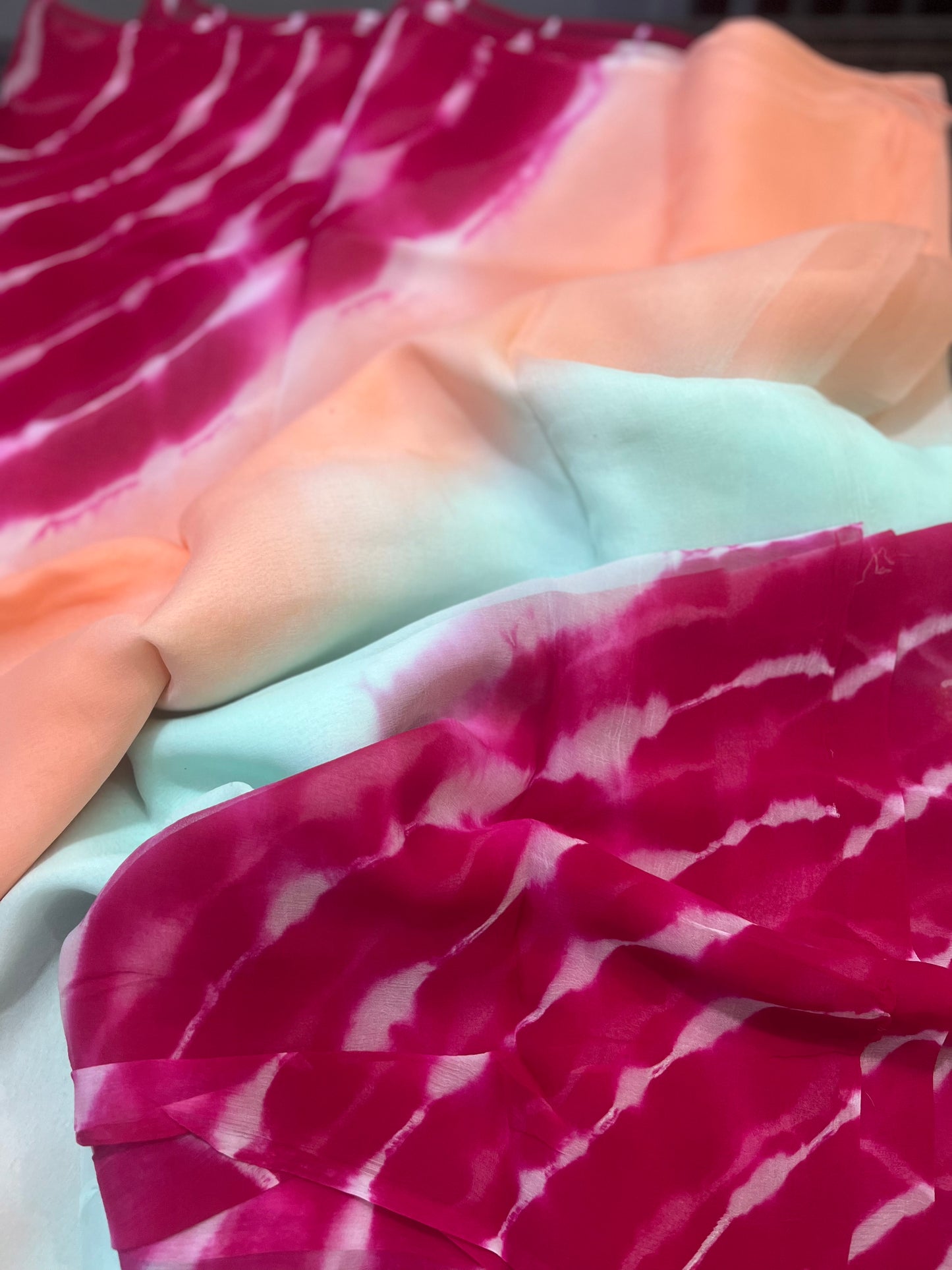Ombre Magenta Lehriya Miraya Chiffon Sarees