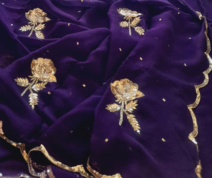 Purple sequins motifs scallop border