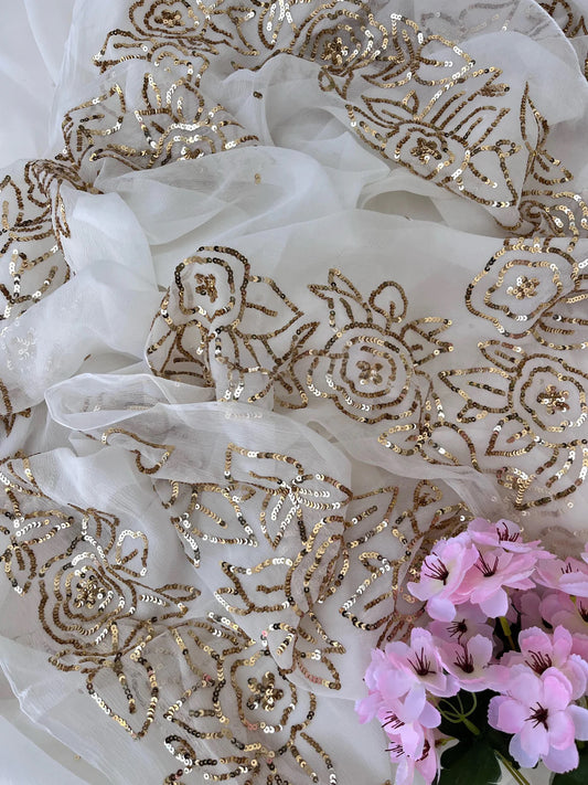 White rose border saree