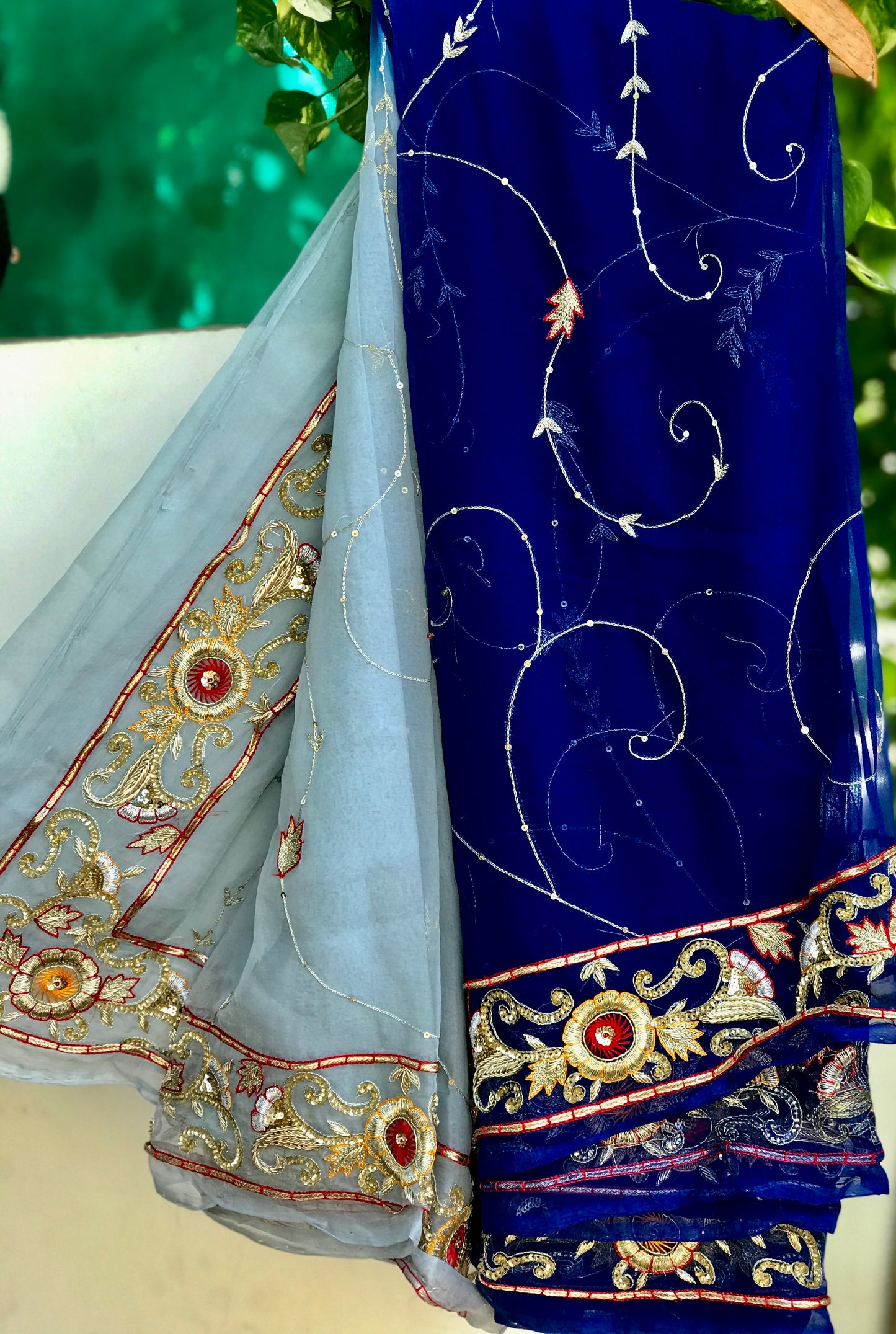 Blue Shaded Aari Zardoji Border Jaal Miraya Chiffon Sarees