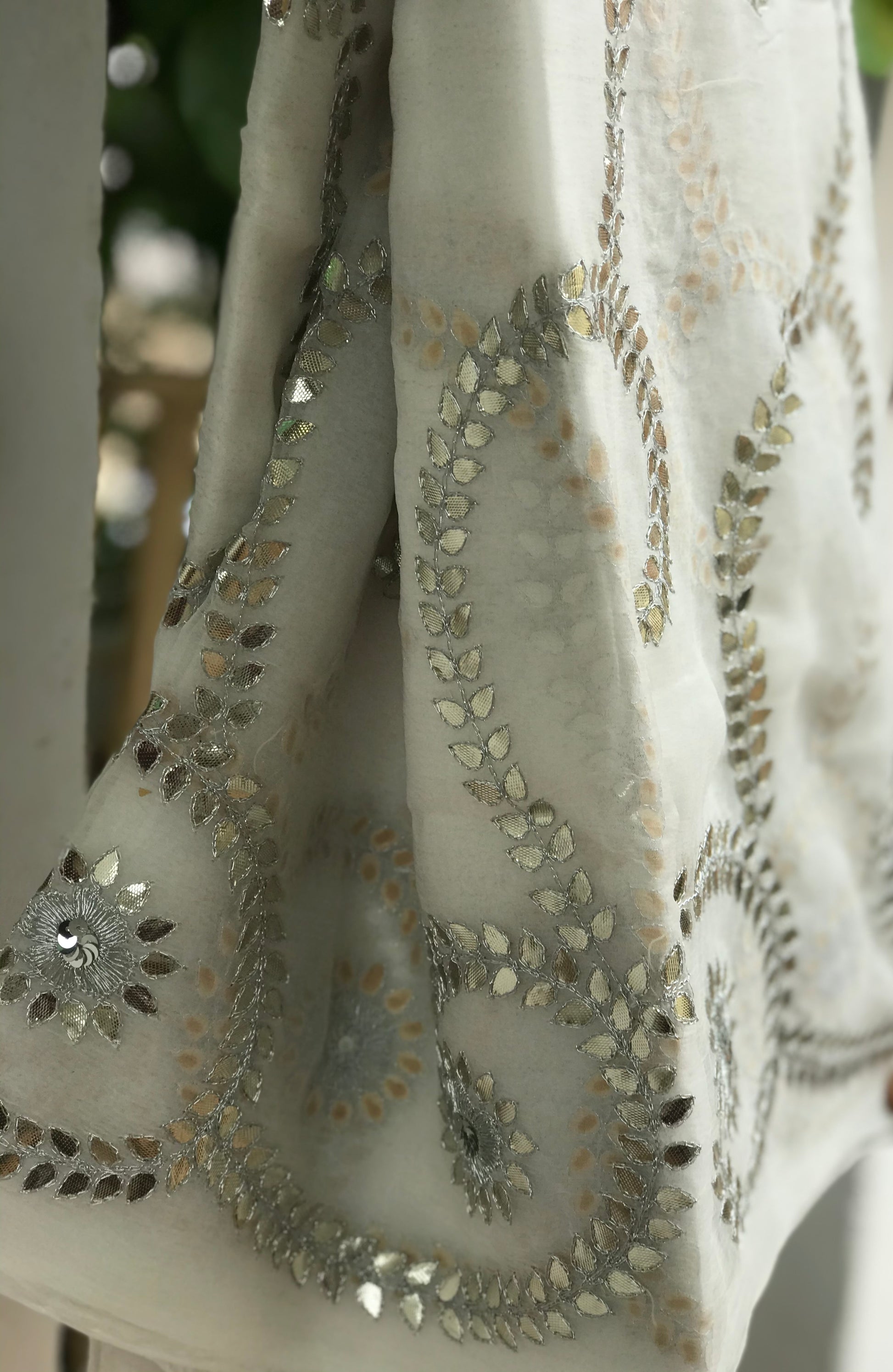 White Silver Gottapati Jaal Miraya Chiffon Sarees